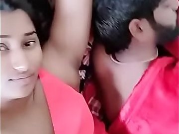 swathi naidu giving romantic expressions and showing boobs