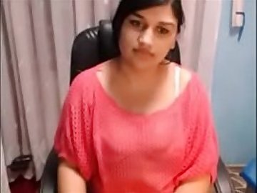 Indian Girl ( Big boob) showing her boobs &_ pussy