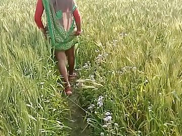 Indian Village Bhabhi Fucking Outdoor Sex In Hindi