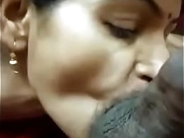 desi wife nicly blowjob