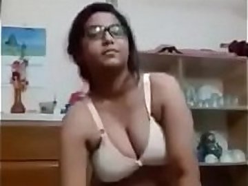 Desi fingering GF exposed