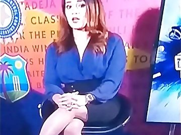 SPICY HOT INDIAN TV ANCHOR CRICKET SHOW