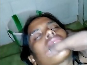 tamil aunty blowjob in toilet