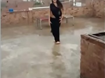 hot dance outdoor indian teen saree girl