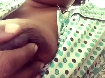 Mallu aunty playing with boobs