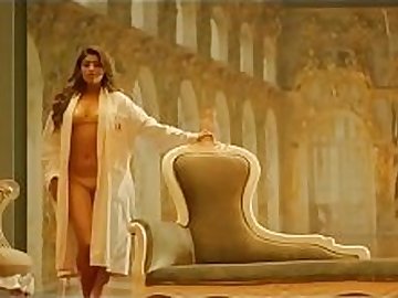 Indian Model Akansha Puri CALENDER GIRL Sexy BIKINI Dancing more http://adf.ly/1